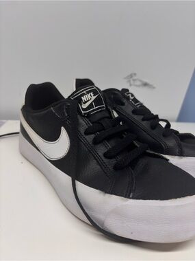 Nike
Women's Court Royale AC